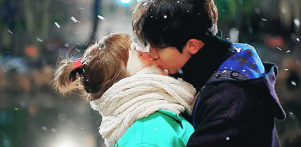 [역도요정김복주] 청량미 넘치던 체대생들의 캠퍼스 로맨스 드라마.gif | 인스티즈