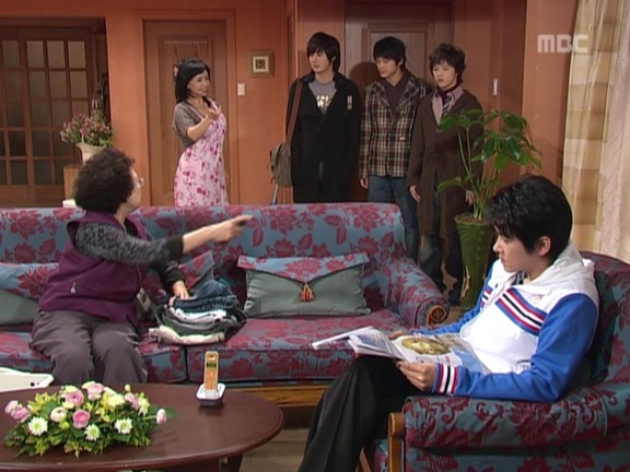 [거침없이하이킥] 박해미 앞에서 온순해진 민용이 ㅋㅋㅋㅋㅋ.jpg | 인스티즈