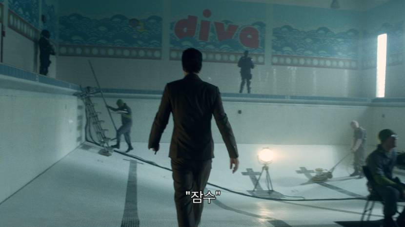 주인공이 정신병원에서 여자친구를 사겼는데 신체접촉을 못하게 함 | 인스티즈