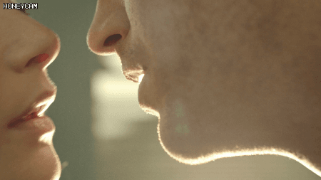 주인공이 정신병원에서 여자친구를 사겼는데 신체접촉을 못하게 함 | 인스티즈