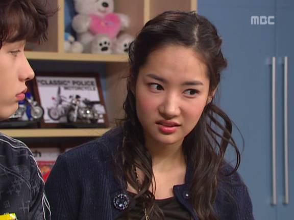 [거침없이하이킥] 민호보다 더 크게 다쳤는데 사람들이 몰라줘서 억울한 윤호.jpg | 인스티즈