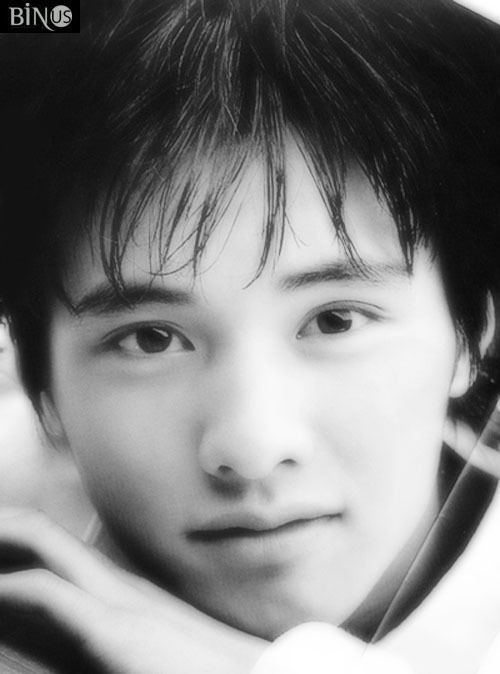 비슷한 나이로 비교해보는 유승호 vs 원빈 | 인스티즈