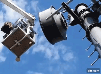 다람쥐가 안테나에 숨겨둔 도토리.gif | 인스티즈