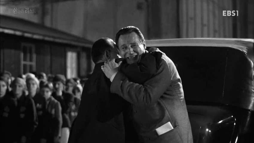 영화 쉰들러리스트 마지막 리암니슨 명연기 명장면.jpg | 인스티즈