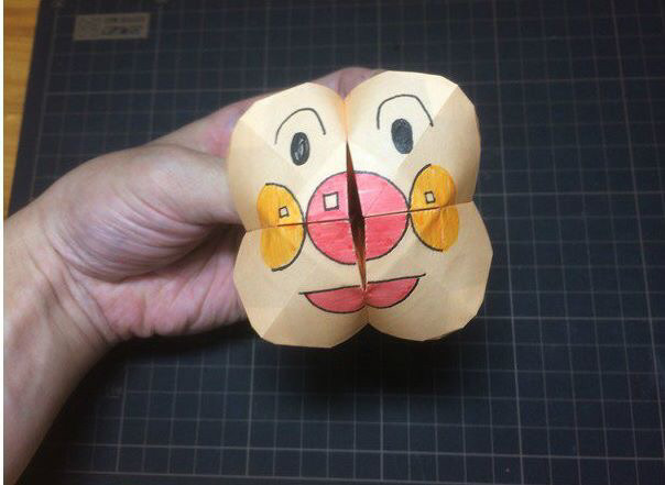 동생에게 호빵맨을 접어줬는데 울고난리네요.. | 인스티즈