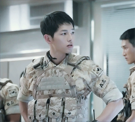 태양의후예 스텝들이 편집하다가 현실 소리질렀다는 장면 | 인스티즈