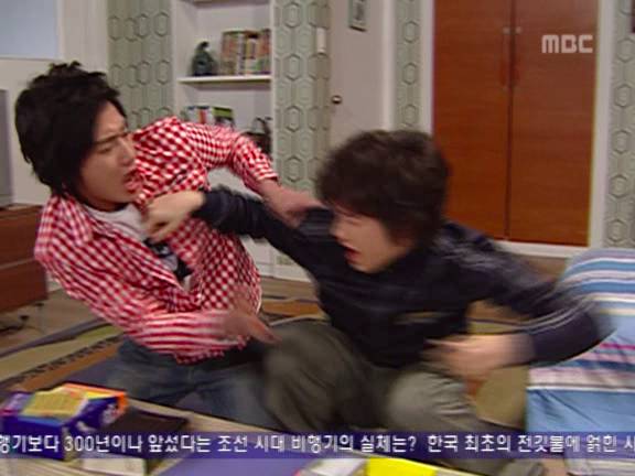 [거침없이하이킥] 민호보다 더 크게 다쳤는데 사람들이 몰라줘서 억울한 윤호.jpg | 인스티즈