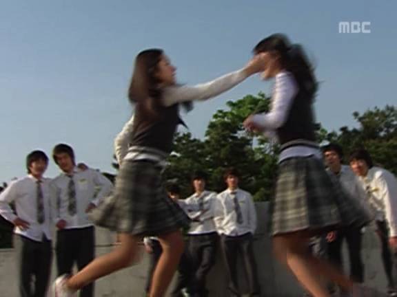 [거침없이하이킥] 짜리 강유미VS목돌이 나혜미.jpg | 인스티즈