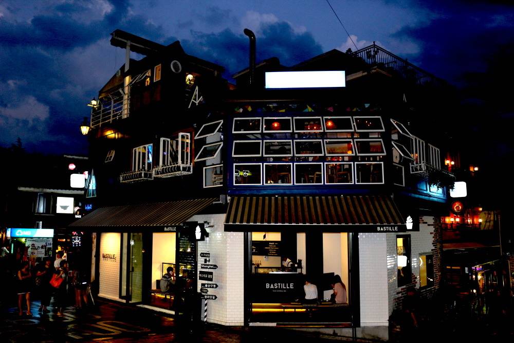 서울 번화가들중에서 가장 매력있고 특색있는 번화가라 생각함 | 인스티즈