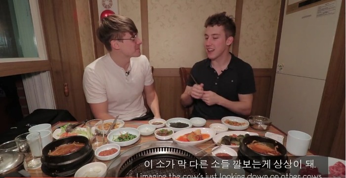 한우 꽃등심을 처음 먹어본 외국인들의 반응.jpg | 인스티즈