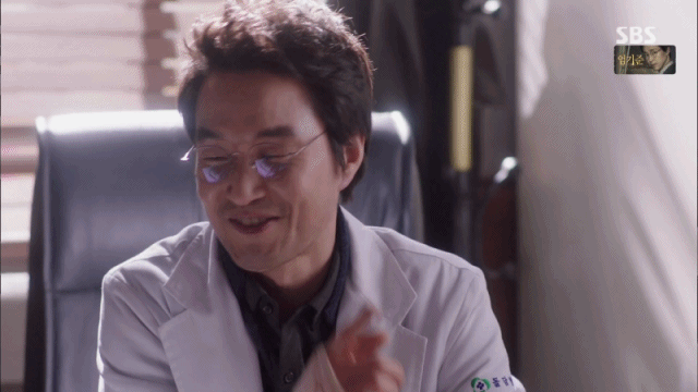 멜로 1도 없는 캐릭인 줄 알았는데 번외편에서 첫사랑 보고 정신 못차림 연기하는 한석규.GIF | 인스티즈