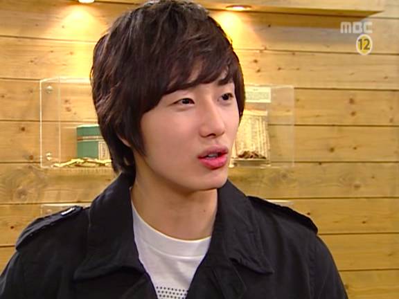 [거침없이하이킥] 민호보다 더 크게 다쳤는데 사람들이 몰라줘서 억울한 윤호.jpg | 인스티즈