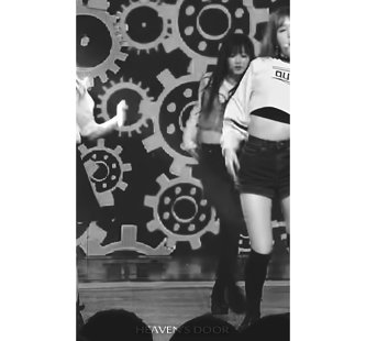 오마이걸 유아 파워댄스.gif | 인스티즈