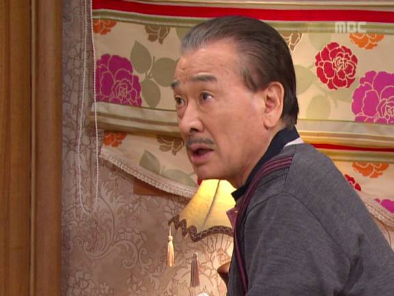 [거침없이하이킥] 순재에게 똥침당한 효자 준하.jpg | 인스티즈