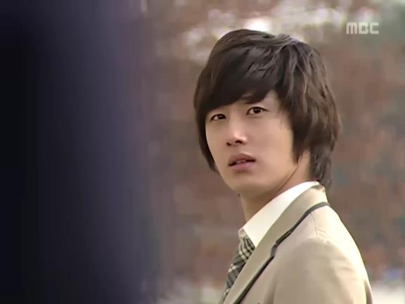 [거침없이하이킥] 선생님이 울때마다 나타나는 윤호.jpg | 인스티즈