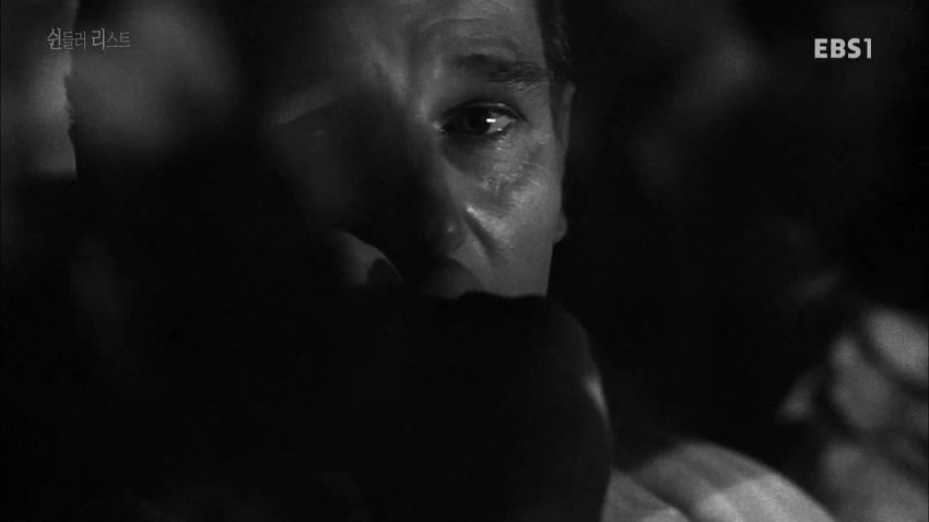 영화 쉰들러리스트 마지막 리암니슨 명연기 명장면.jpg | 인스티즈