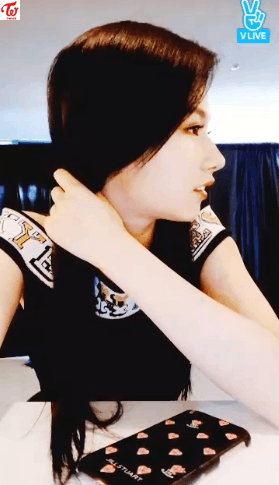 혼혈 느낌 나는 트와이스 사나의 콧대ㄷㄷ | 인스티즈