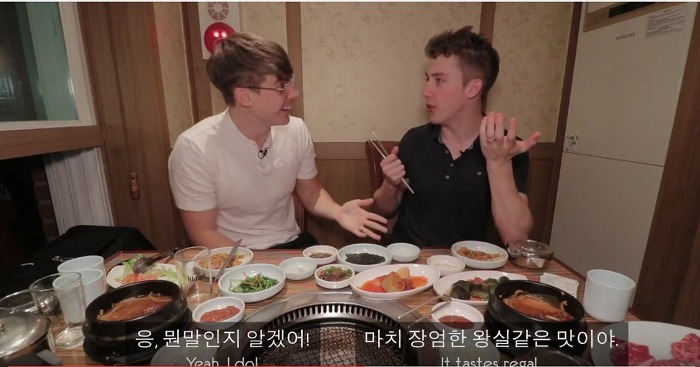 한우 꽃등심을 처음 먹어본 외국인들의 반응.jpg | 인스티즈