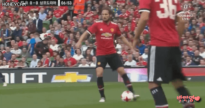 이게 어디서 꿀을 빨아? | 인스티즈