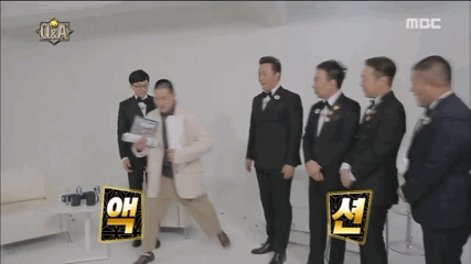 선물받고 카포에라하면서 좋아하는 진선규.gif | 인스티즈