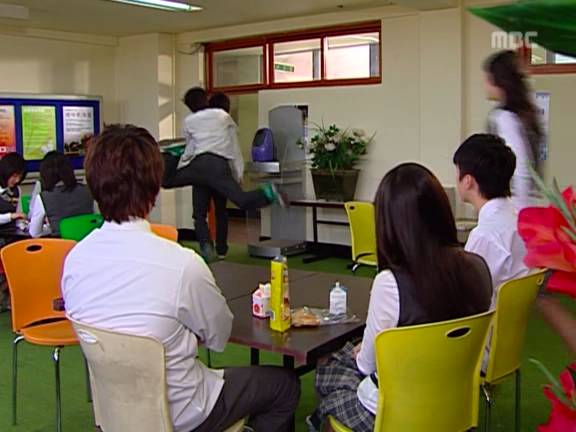 [거침없이하이킥] 짜리 강유미VS목돌이 나혜미.jpg | 인스티즈