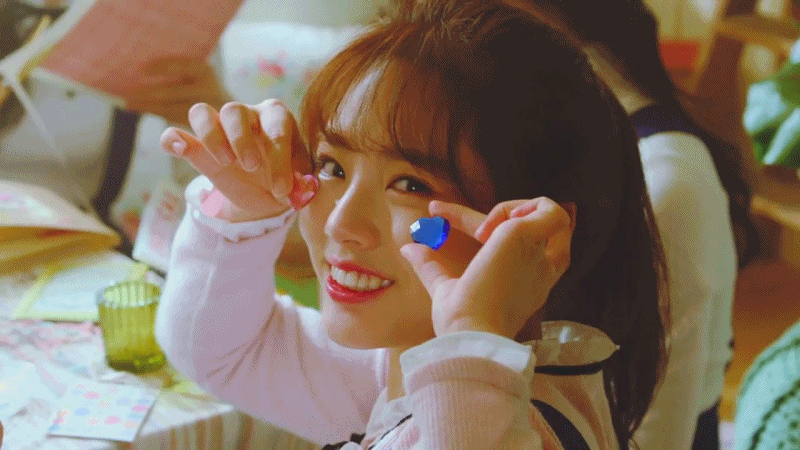 fromis_9 - 유리구두 MV 움짤 (이나경,박지원) | 인스티즈