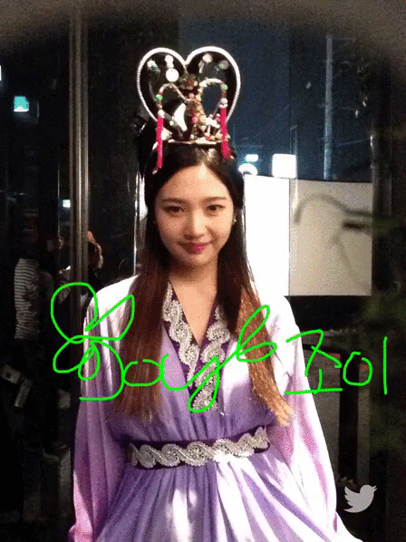 레드벨벳 할로윈파티 코스튬.gif | 인스티즈