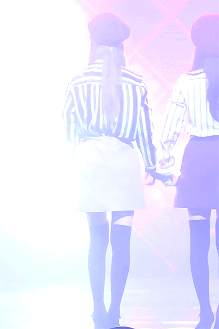 마마무의 은밀하고 과감한 스킨쉽 | 인스티즈