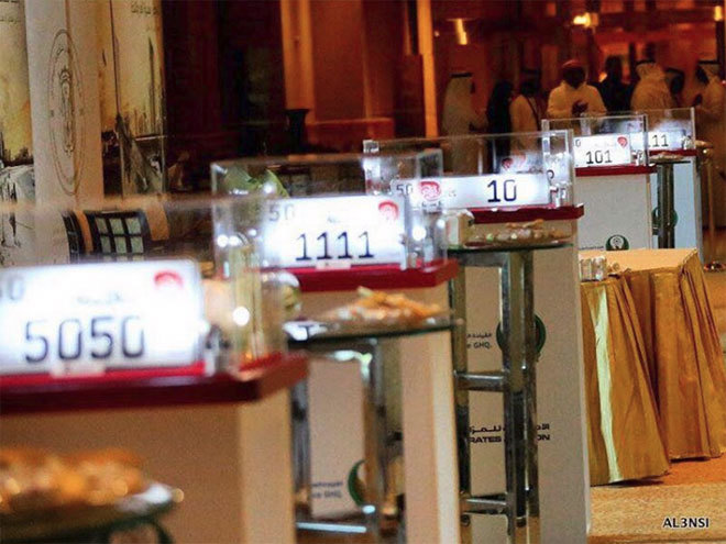 슈퍼카 보다 비싼 100억짜리 번호판 | 인스티즈