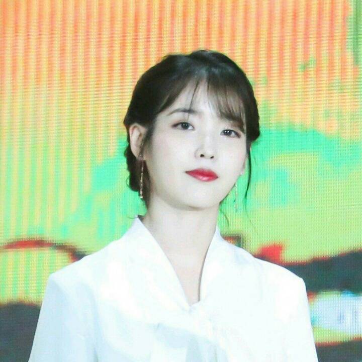 아이유 | 인스티즈