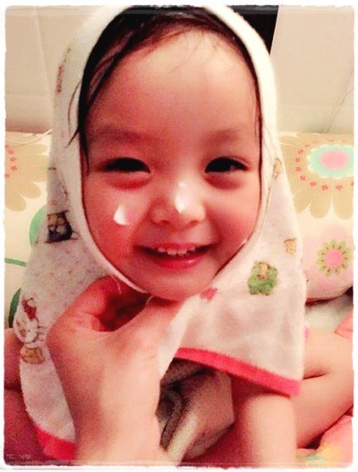 특이점이온 애기 엄마의 미모 + 기싱꿍꼬또 애기 재은이사진.jpg | 인스티즈