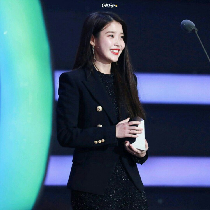 아이유 | 인스티즈