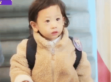 [반달친구] 10명의 아이들 중에서 유일하게 기저귀 차는 박하율.jpgif | 인스티즈