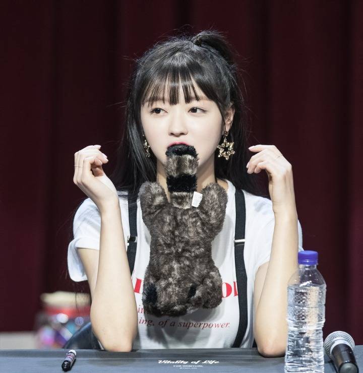 이쁘고 귀여운 오마이걸 유아.jpg | 인스티즈