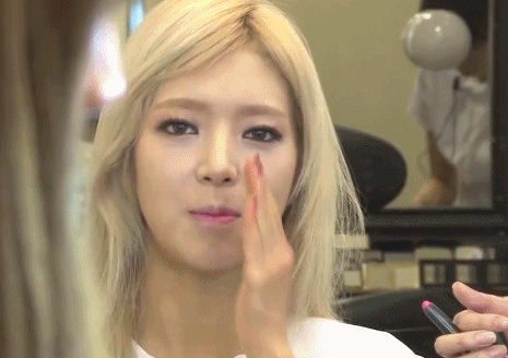 긴생머리 초아.gif | 인스티즈