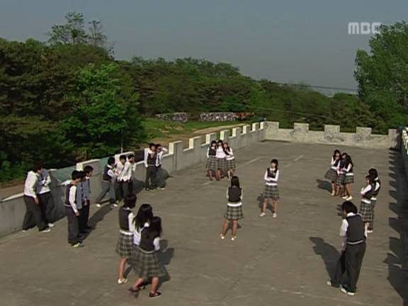 [거침없이하이킥] 짜리 강유미VS목돌이 나혜미.jpg | 인스티즈