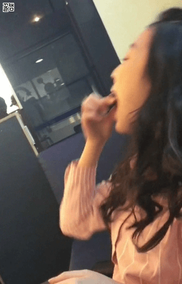 수민이 먹방.gif | 인스티즈