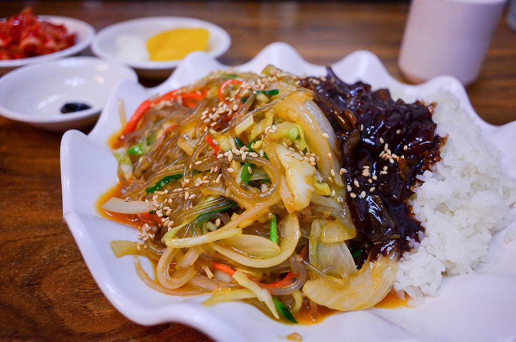 아랫지방에서 잡채밥 먹는법 | 인스티즈