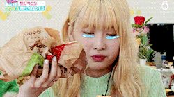 잘 먹는 모모.gif | 인스티즈