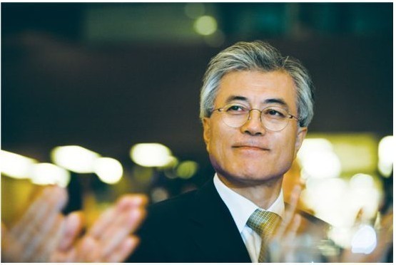 진짜 다 잘 어울리는 문재인;.jpg | 인스티즈