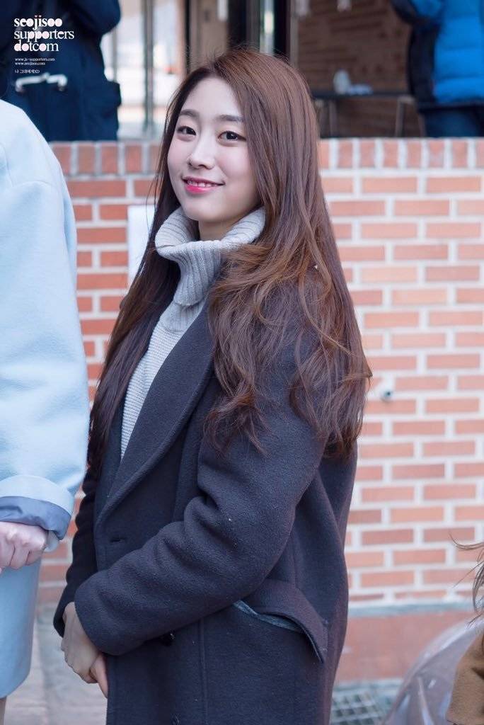 러블리즈 수정의 졸업식날 서지수 | 인스티즈