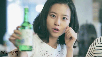 소주 마시는 문채원.gif | 인스티즈