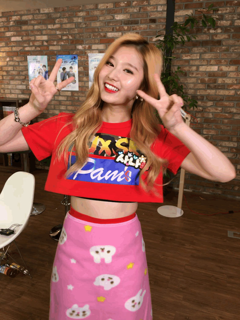 트와이스 일본녀 사나 실물로 보는 느낌 | 인스티즈