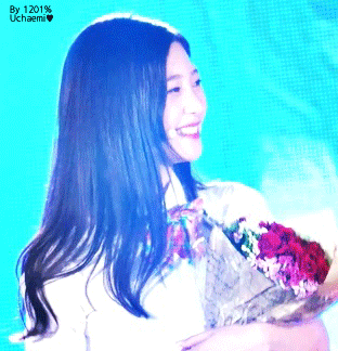 성년의날 꽃받은 꽃미소 아이오아이(ioi) 정채연 | 인스티즈