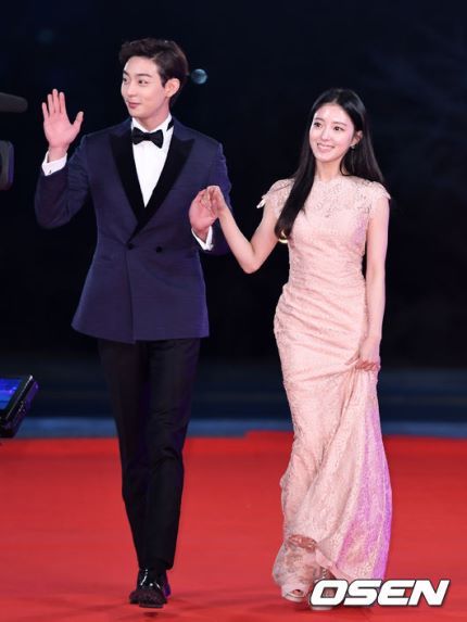 오늘자 레드카펫 현우 이세영 | 인스티즈