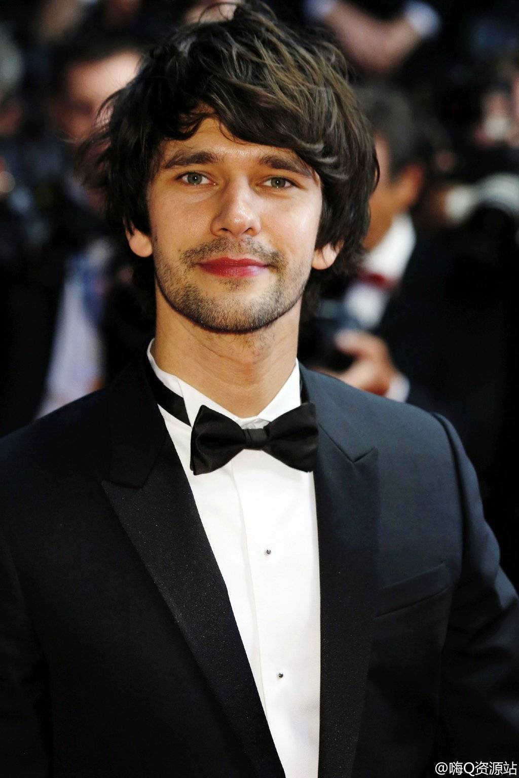  칸 영화제 레드 카펫 위에서 길잃은 벤 휘쇼 챙겨주는 레아 세이두 | 인스티즈