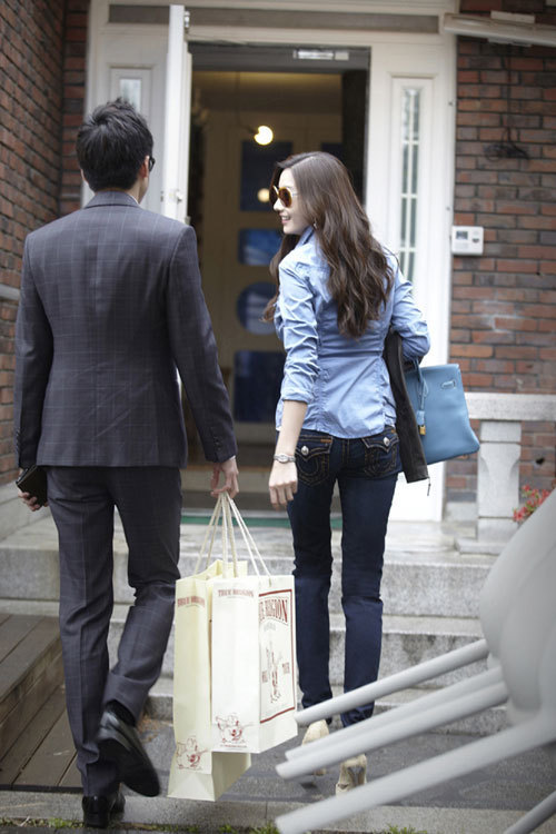 청바지가 잘 어울리는 여자들은 이쁘다 | 인스티즈