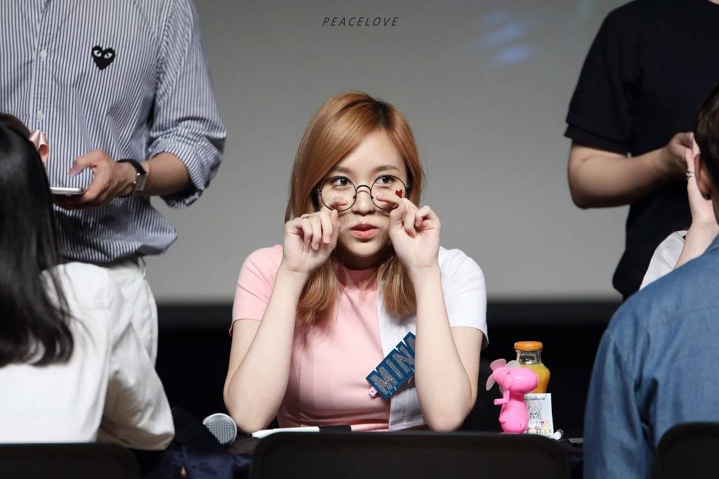 트와이스 블랙스완 미나 | 인스티즈