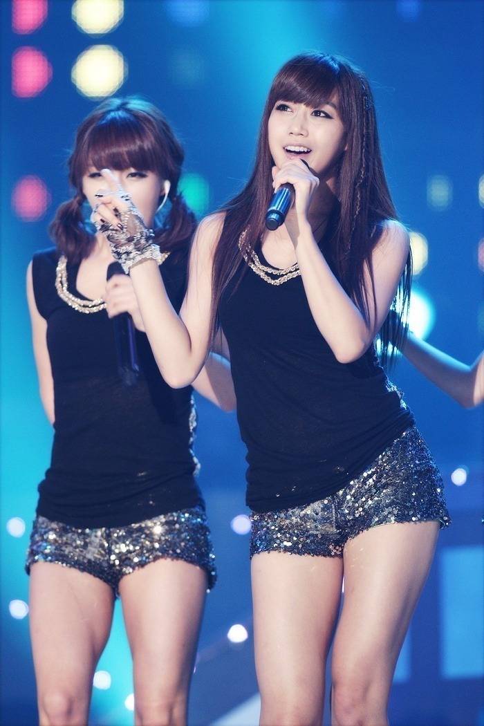 레인보우 승아 태국판 맥심 | 인스티즈