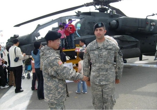 미군을 움직이는 포스타를 능욕하는 한국인.jpg | 인스티즈